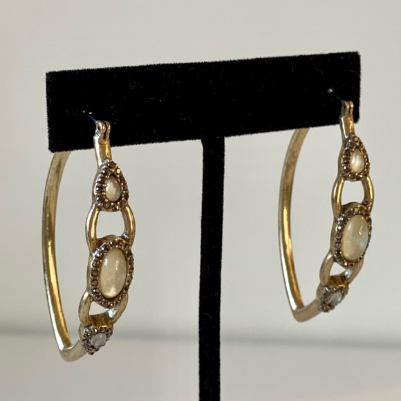 NWT Lucky Brand Gold Tone elongated pave earrings